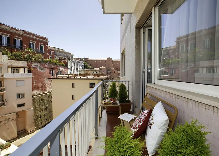 Vivaldo Suite Piazza dei Martiri - Guest House Napoli